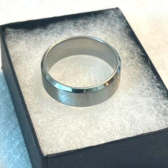 UNISEX SILVER ANNIVERSARY/WEDDING BAND RING - Picture 1 of 2